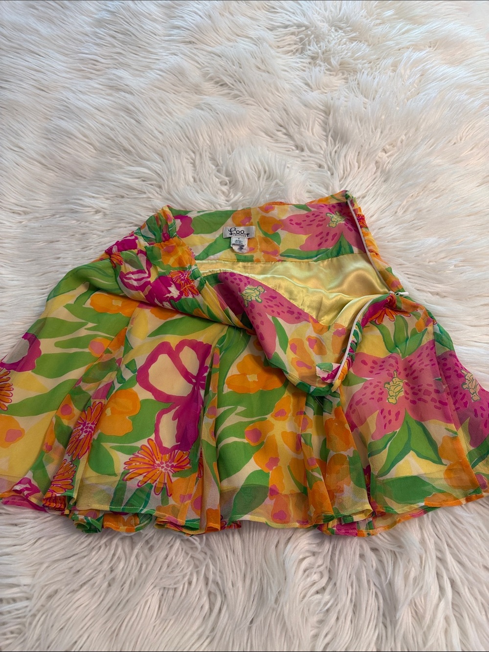Vintage Lilly Pulitzer Floral Circle Skirt in Yellow, Green & Pink 100% silk - Picture 5 of 8